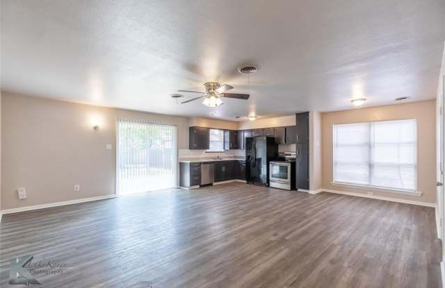618 S San Jose - 618 South San Jose Drive, Abilene, TX 79605
