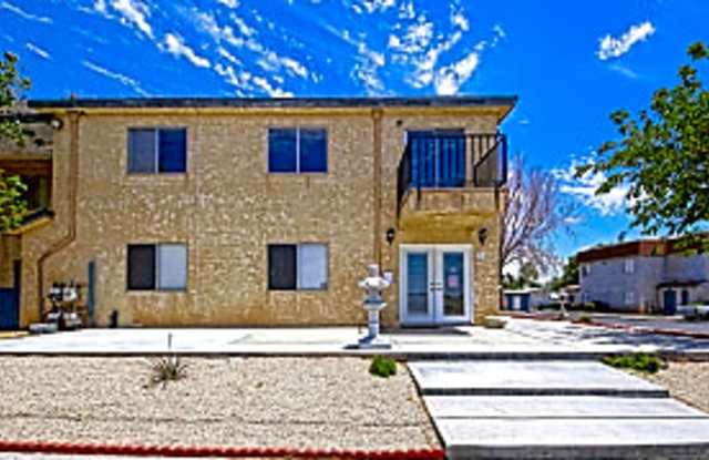 Rosamond Garden Apartments photos photos