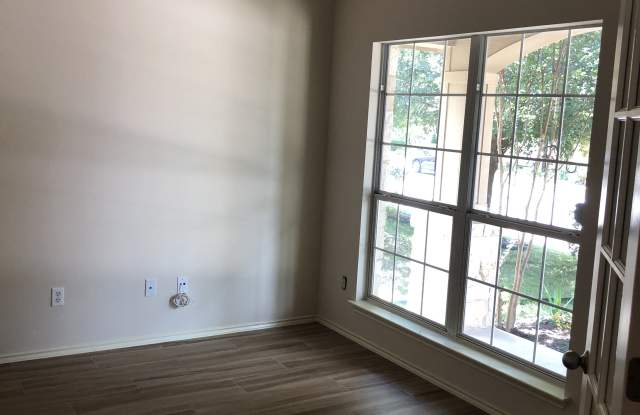 10825 Casitas Dr - 10825 Casitas Dr, Austin, TX 78717