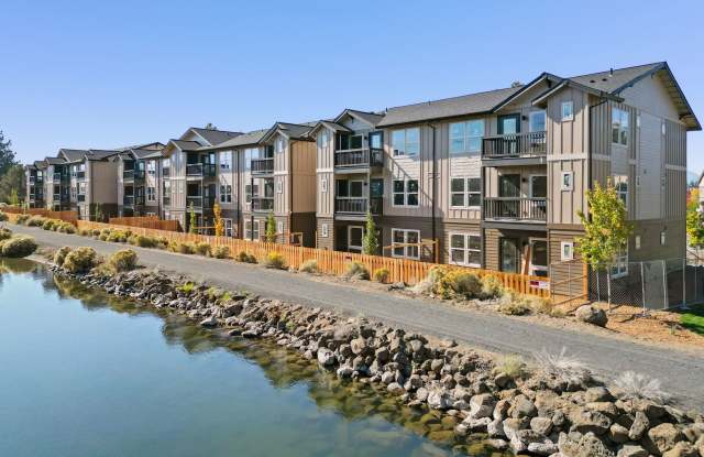 Edgewater Apartments photos photos
