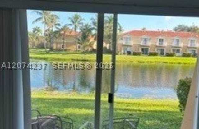 12879 SW 31st Ct Gallery 1