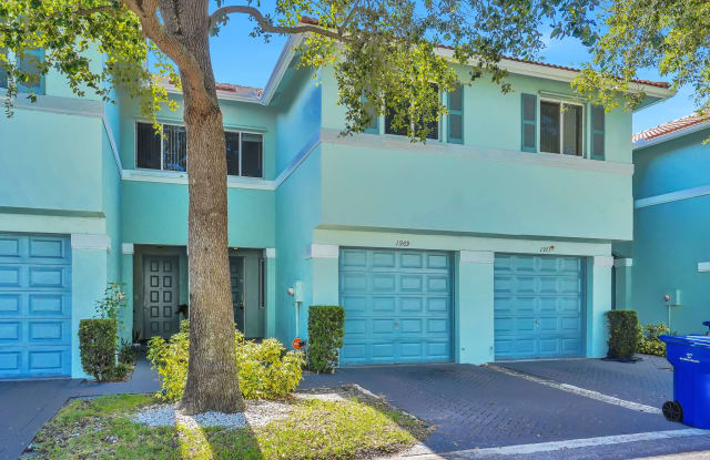 1969 Alamanda Way photos photos 1969 Alamanda Way photos photos