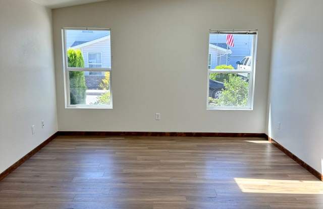 1/2 Off 2nd Month's Rent Gallery 2