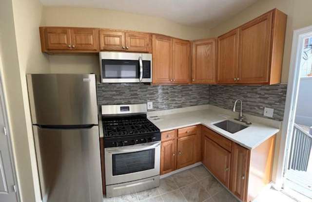 Recently Renovated 3-Bedroom Home in South Philadelphia photos photos