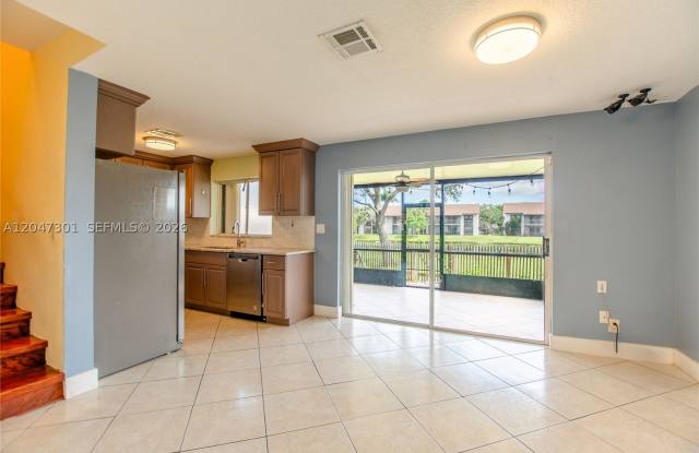 9803 NW 37th St photos photos 9803 NW 37th St photos photos