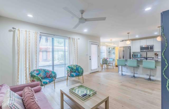400 E 30th St #101 - Incredible unit in top location near UT. Gallery 4