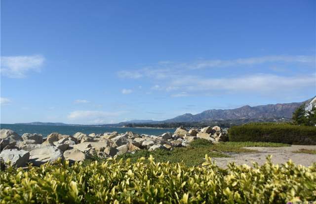 879 Sand Point Road Gallery 2