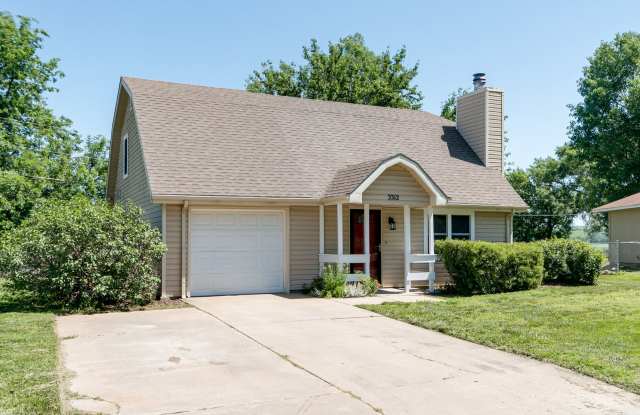 Blending Relaxation  Sophistication Creates the Ideal Home - 3312 Shady Valley Drive, Riley County, KS 66502