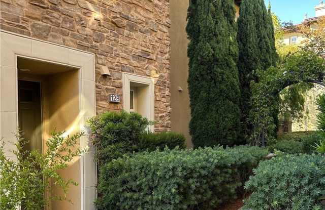 128 Roadrunner Gallery 2