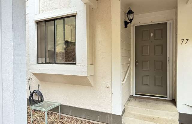 77 Village Circle - - photos photos