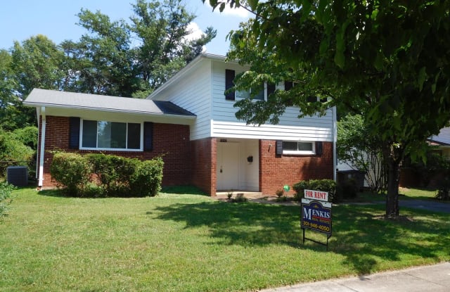 818 HARRINGTON ROAD - 818 Harrington Road, Rockville, MD 20852