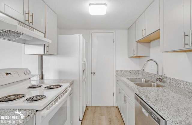 5204 North 42nd Drive photos photos