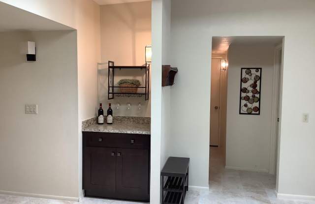5641 N 78th Way Gallery 4