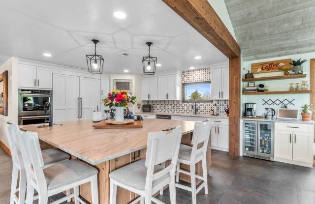 Sedalia Oasis on 8+ Acres photos photos