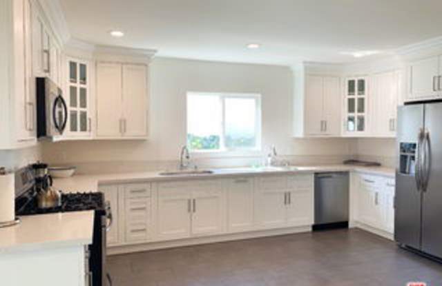 1123 South Clark Drive photos photos