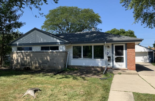 458 North Highland Avenue - 458 Highland Avenue, Elmhurst, IL 60126