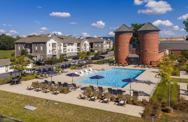 Murphy's Farm Apartments Gallery 4