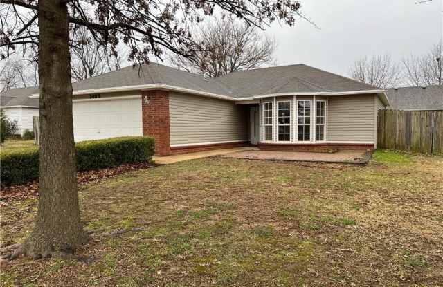 2408 Chanel  ST - 2408 Chanel Street, Siloam Springs, AR 72761