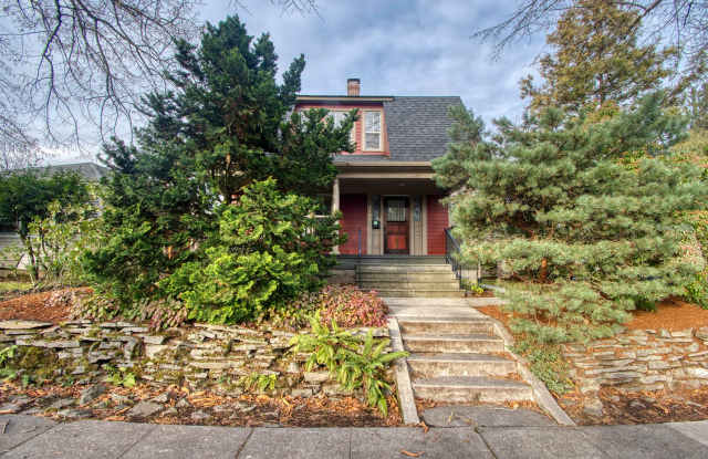 In the heart of Downtown Vancovuer photos photos