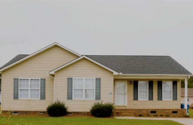 176 Third Avenue, China Grove NC - Single Family Home - 3br 2ba House, $1495 photos photos