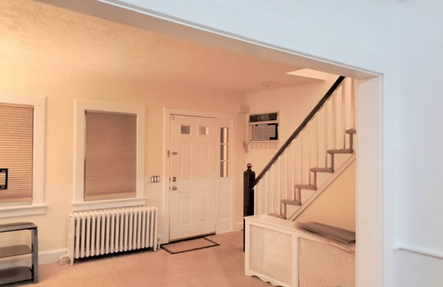 43 Crestview Street Gallery 3