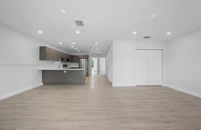 349 NW 40th St photos photos