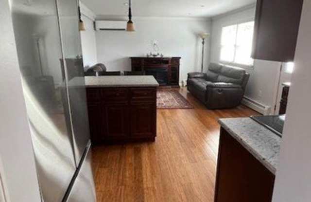 570 S 14th Street photos photos