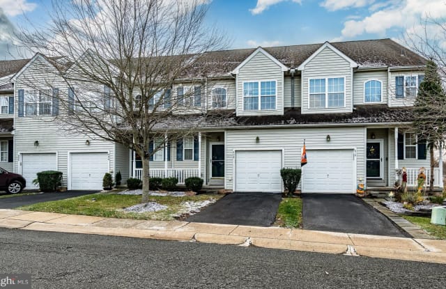 608 ONWARD AVENUE - 608 Onward Avenue, Phoenixville, PA 19460