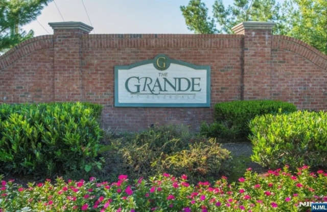 6214 Brookhaven Court Gallery 1