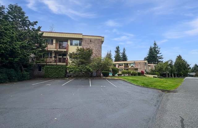 Beautiful and Bright View Ridge Condo photos photos