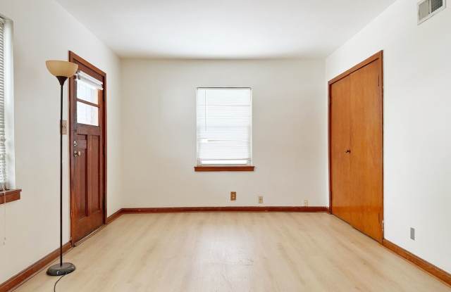 1339 E Illinois St, Evansville, one bedroom, one bathroom photos photos