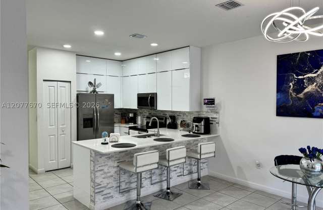 23461 SW 129th Pl Gallery 4
