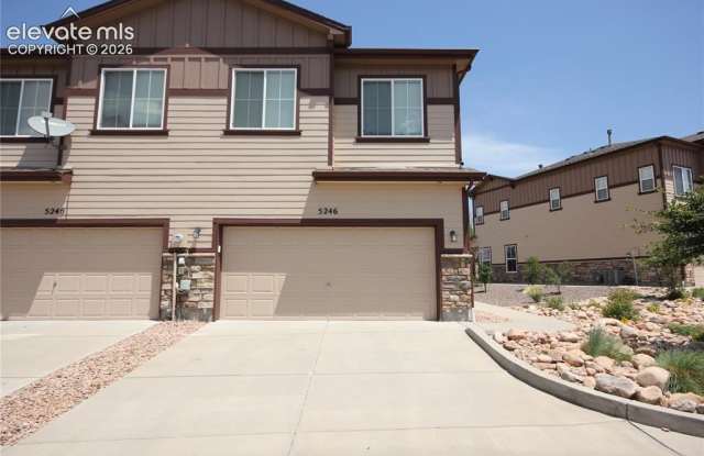 5246 Prominence Point Gallery 1