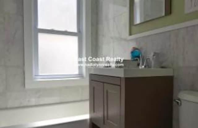 162 Waverley Ave. Gallery 4