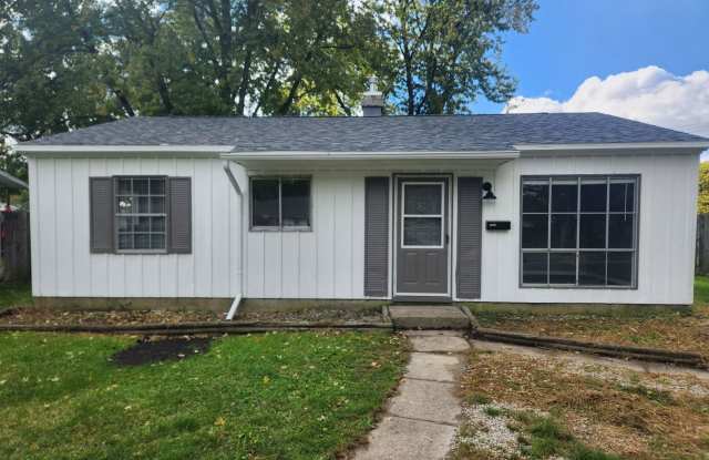 Completely Remodeled! 1517 S 3rd St. - Mattoon - 1517 South 3rd Street, Mattoon, IL 61938
