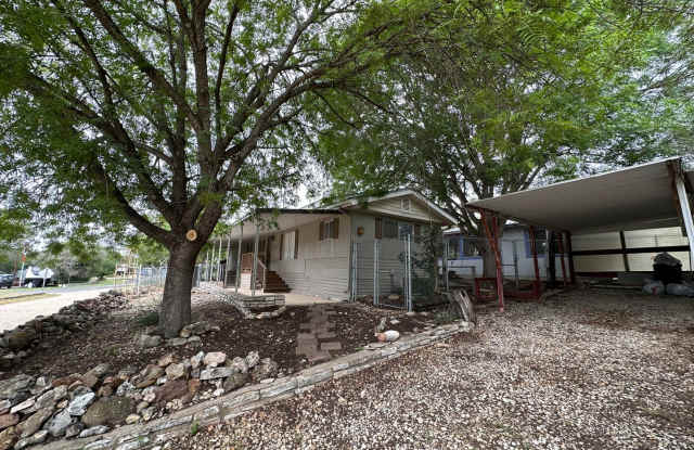 3/2 Home in Ingram photos photos