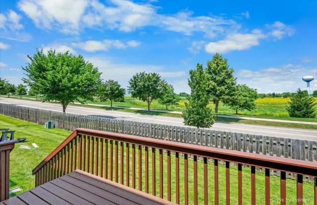 1058 E Danbury Drive Gallery 3