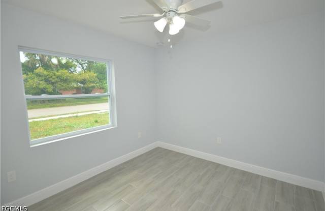 2955 Dunbar Avenue Gallery 3