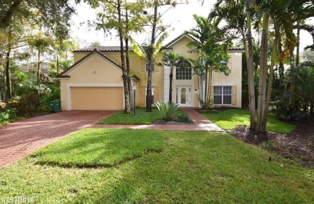 3733 Lancewood Dr - 3733 Lancewood Drive, Coral Springs, FL 33065