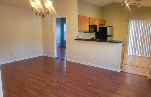 3009 Hollybrooke Drive Gallery 4