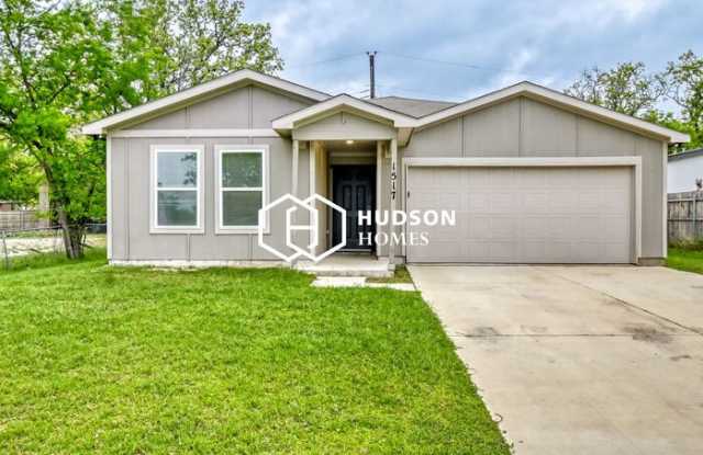 1517 Sheri Lane North photos photos