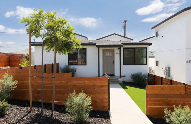 Brand New, In Unit Laundry, Fenced Yard, A/C Gallery 3
