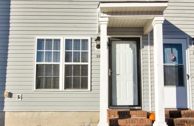 332 Bracken Place - 332 Bracken Place, Jacksonville, NC 28540