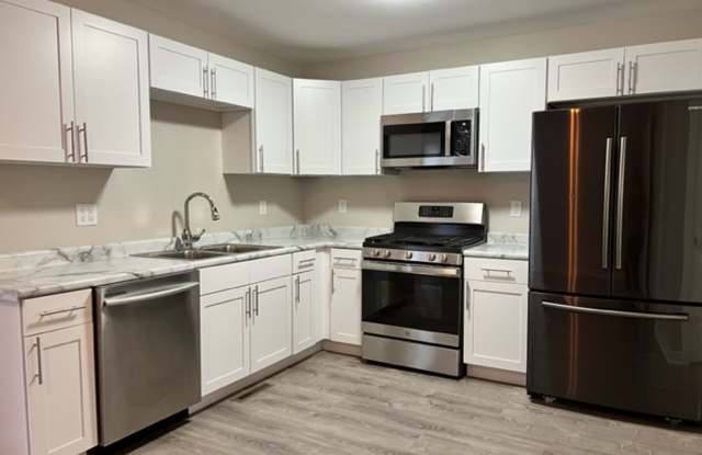 1805 Dainesway Dr Valparaiso, IN 46383 photos photos