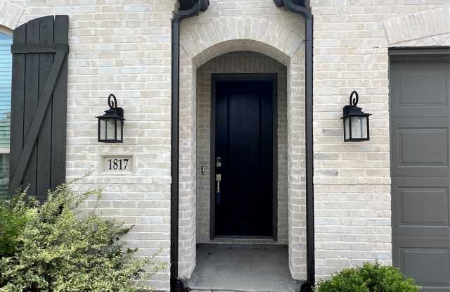 1817 Lockhart Drive Gallery 3