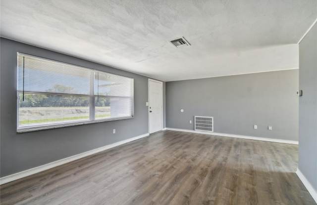 7721 ARBORDALE Drive Gallery 3