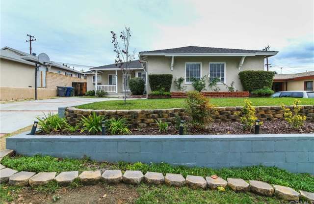 14420 La Mesa Drive Gallery 4