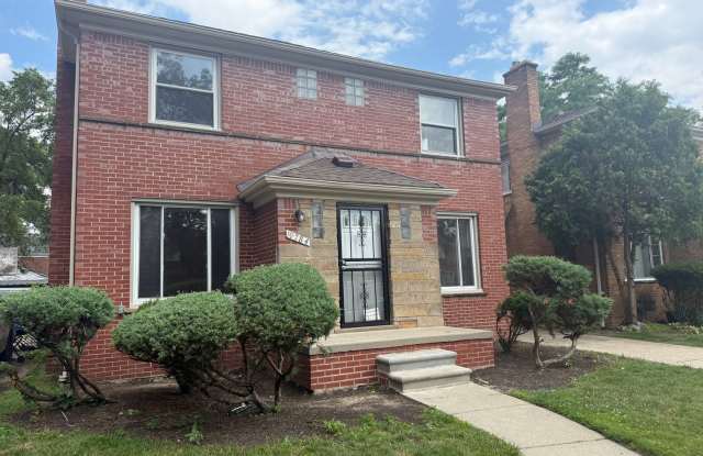 COMING SOON!! Charming Colonial 3 Bedroom photos photos