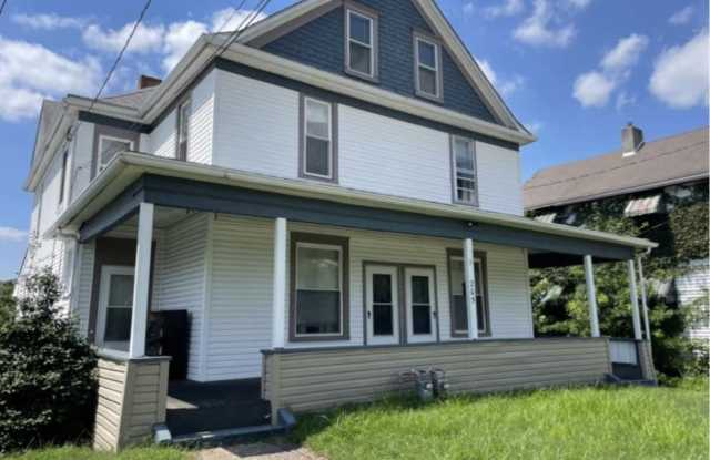 205 Elm Ave photos photos