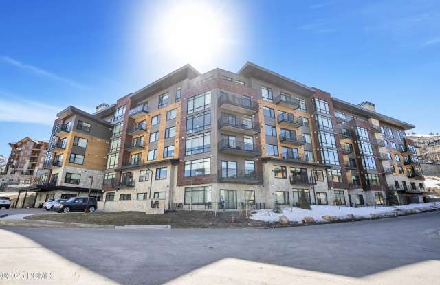 2431 W High Mountain Road photos photos